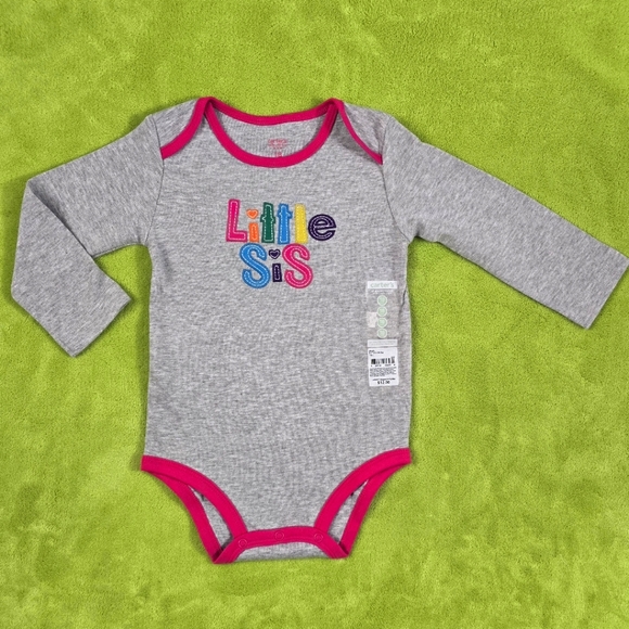 NWT 0-3M, 3-6M, 6-9M, 9-12M Little SiS Carter’s Bodysuit one-piece Girls 👧 - Picture 1 of 2
